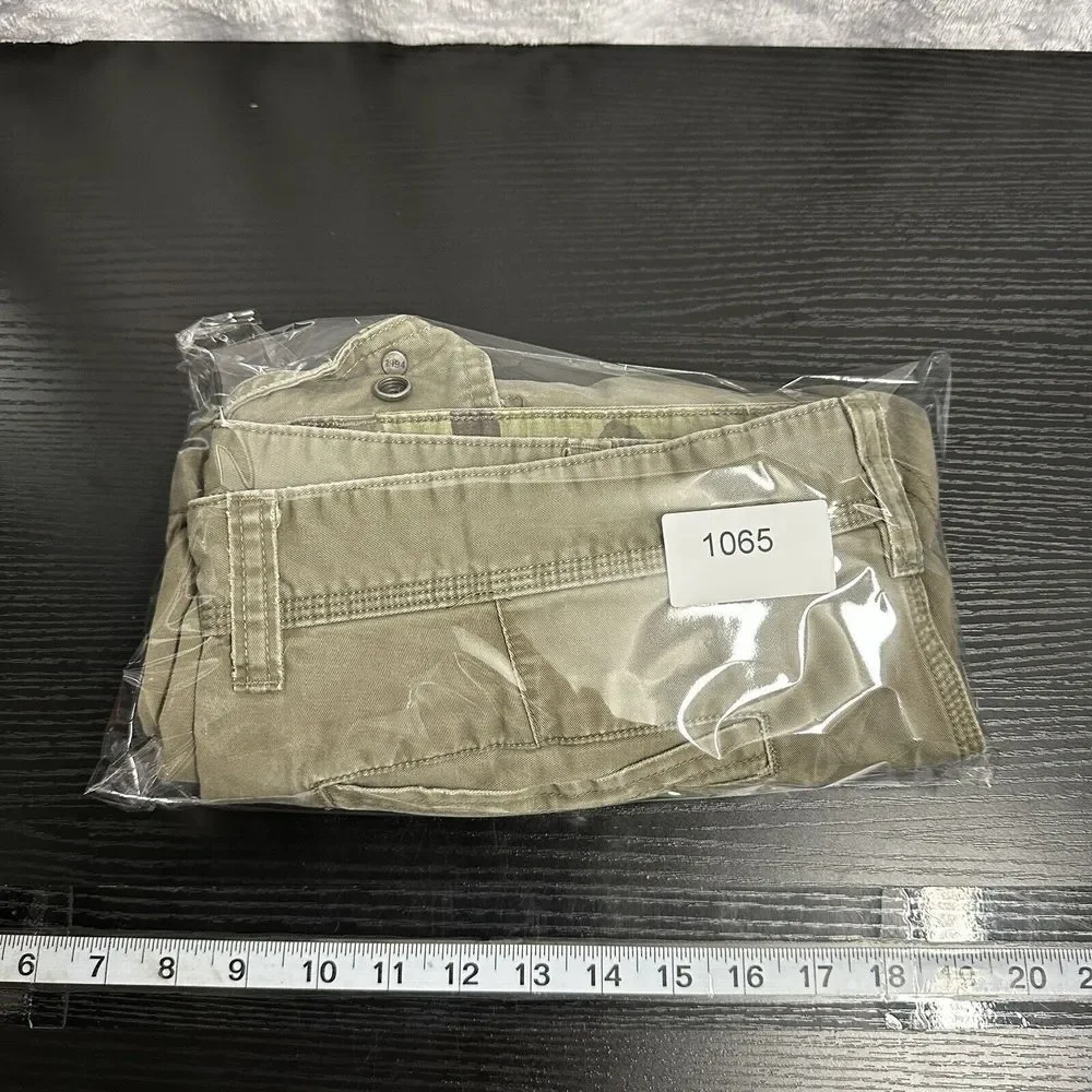 Vintage Y2K Old Navy Army Green Cargo Shorts Loose Men’s Size 36 - Picture 13 of 13